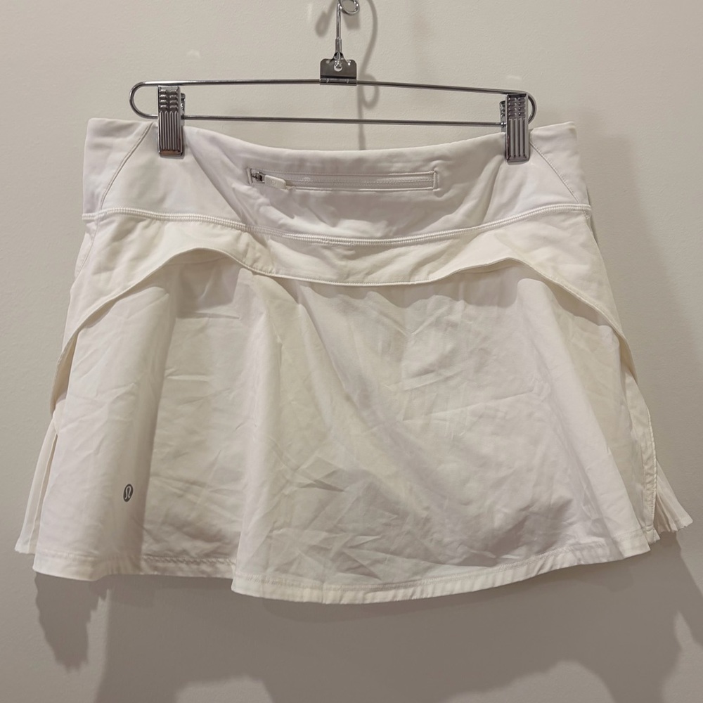 Lululemon play off the pleats skort